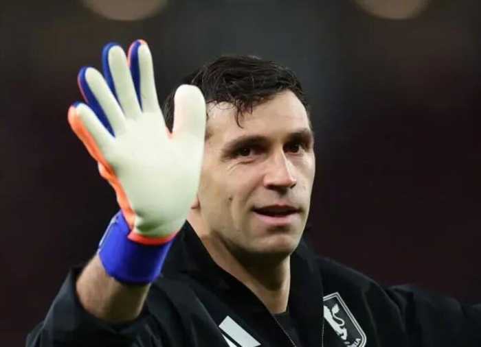 国际米兰谈判引进阿根廷门将马丁内斯，或接替索默