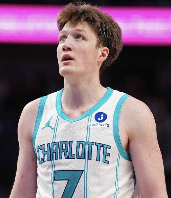 送公牛10连败！4号秀21分，200记三分历史最快，布泽利斯空砍32分