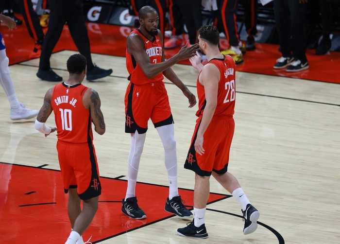 火箭队谢泼德双喜临门！轰19+7+10+6准三双，2数据创新高，或长任首发？