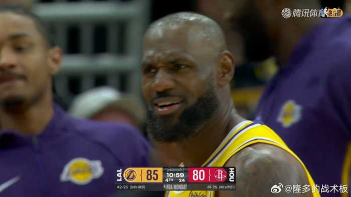 湖人对阵火箭，阿门-汤普森成焦点