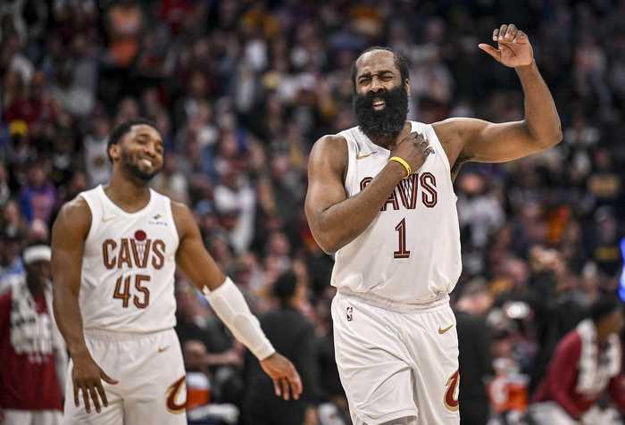 媒体人：米切尔和哈登带领骑士赢球 球队的防守还是差点意思